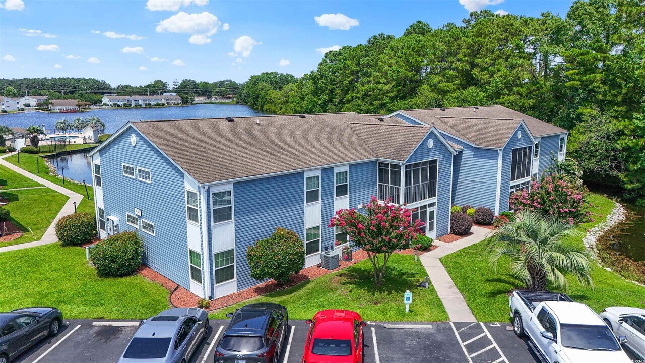 2122 Clearwater Dr in Surfside Beach, SC - Building Photo