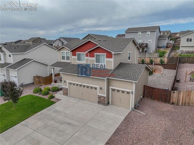 8015 Dutch Loop in Colorado Springs, CO - Building Photo - Building Photo