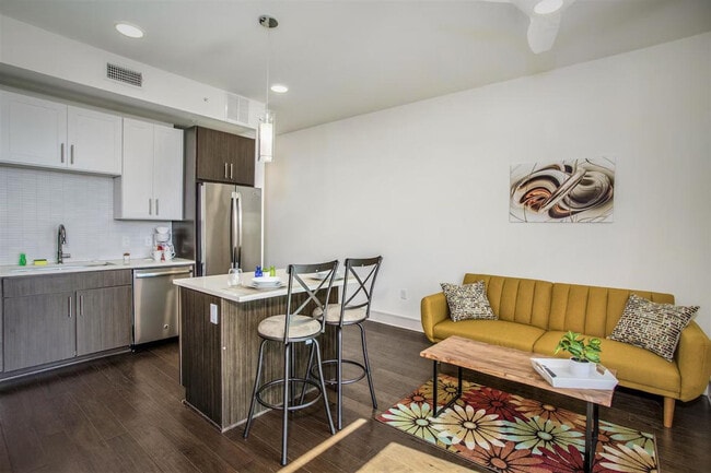 6800 Main St in Houston, TX - Building Photo - Building Photo