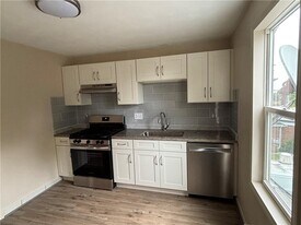 23 Starr St in Johnston, RI - Building Photo