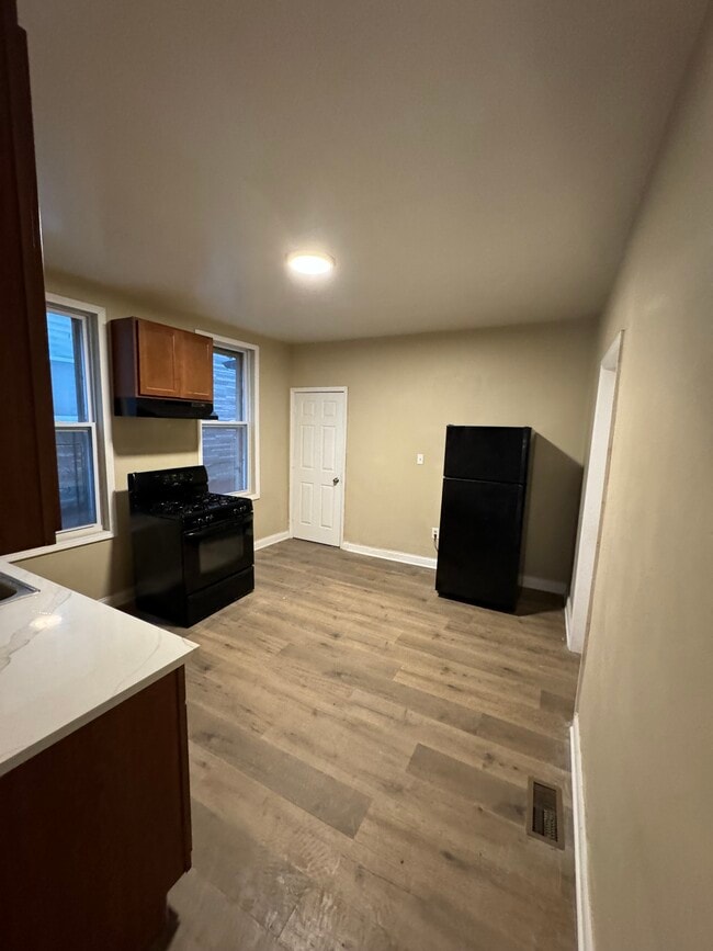 8364 S Brandon Ave, Unit 2F