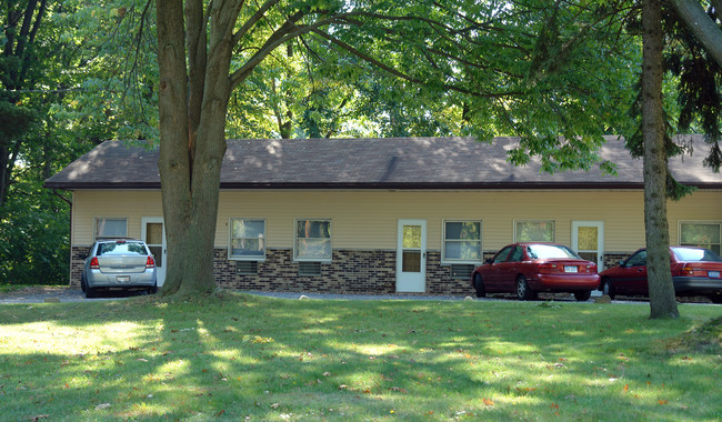 Ravine Apartments in New Buffalo, MI - Building Photo - Building Photo