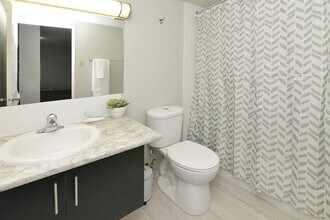 1304 11 St SW in Calgary, AB - Building Photo - Building Photo
