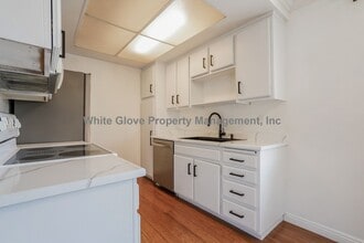 125 S Poplar Ave in Brea, CA - Building Photo - Building Photo