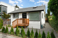 418 31st Ave E in Seattle, WA - Foto de edificio - Building Photo