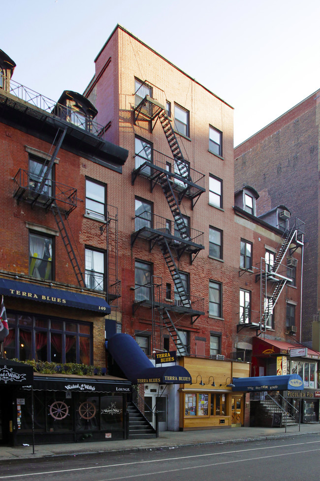 147 Bleecker St in New York, NY - Foto de edificio - Building Photo