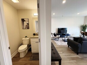 28379 Torch Pkwy, Unit SI ID1502221P in Warrenville, IL - Foto de edificio - Building Photo