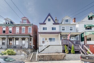 2120 Salisbury St in Pittsburgh, PA - Building Photo - Building Photo