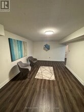 332 Nina Ct in Oshawa, ON - Building Photo - Building Photo