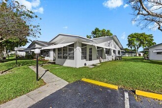 1020 NW 88th Ave in Plantation, FL - Building Photo - Building Photo