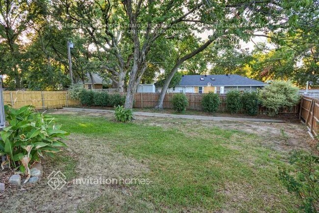2000 Cancun Dr in Mansfield, TX - Building Photo - Building Photo