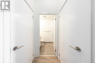 36 Forest Manor Rd in Toronto, ON - Building Photo - Building Photo