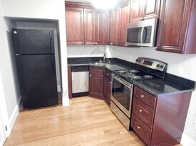 13 Seven Pines Ave, Unit 13 in Somerville, MA - Building Photo