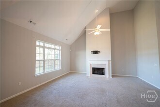 492 Golden Grove Ln in Richmond Hill, GA - Foto de edificio - Building Photo