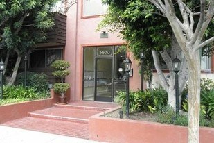 5400 Newcastle Ave, Unit 68 in Los Angeles, CA - Building Photo