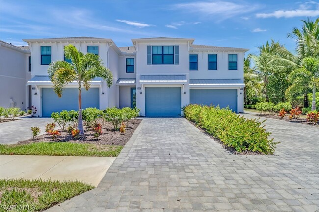 13082 Pembroke Dr in Naples, FL - Building Photo - Building Photo