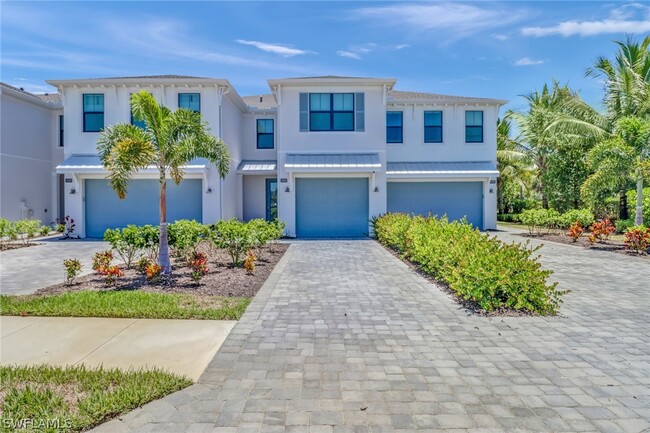 13082 Pembroke Dr in Naples, FL - Foto de edificio - Building Photo