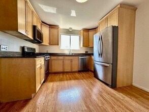 14 Kippy Dr in Newton, MA - Building Photo - Building Photo