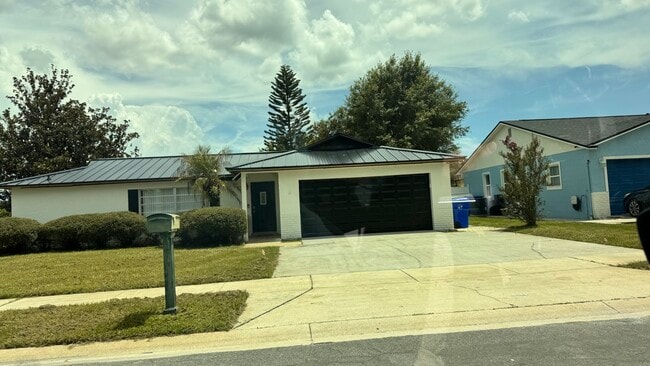 property at 1422 Myrna Ln