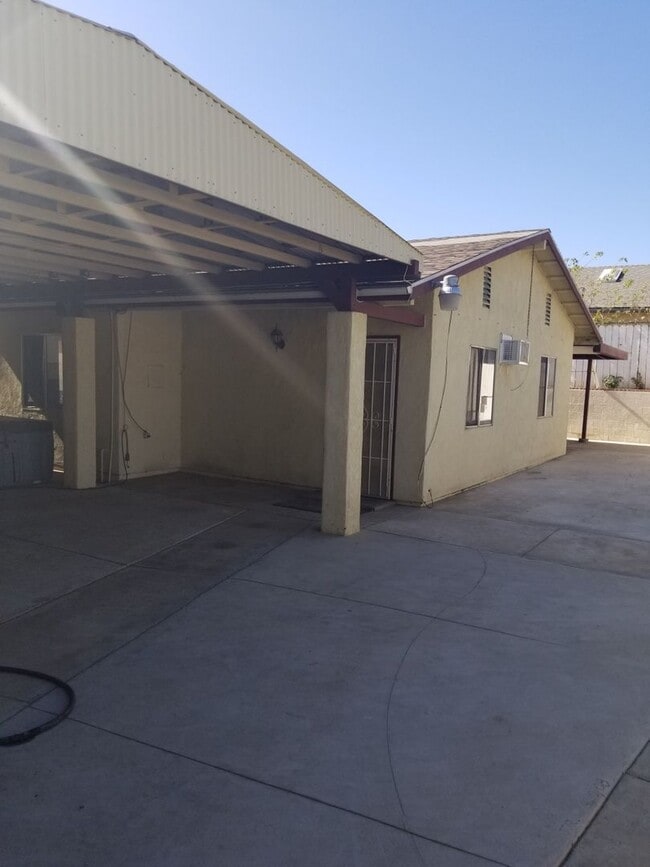 property at 1040 S Alice Ave