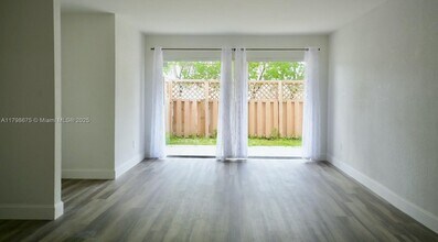 4500 NW 79th Ave in Doral, FL - Building Photo - Building Photo