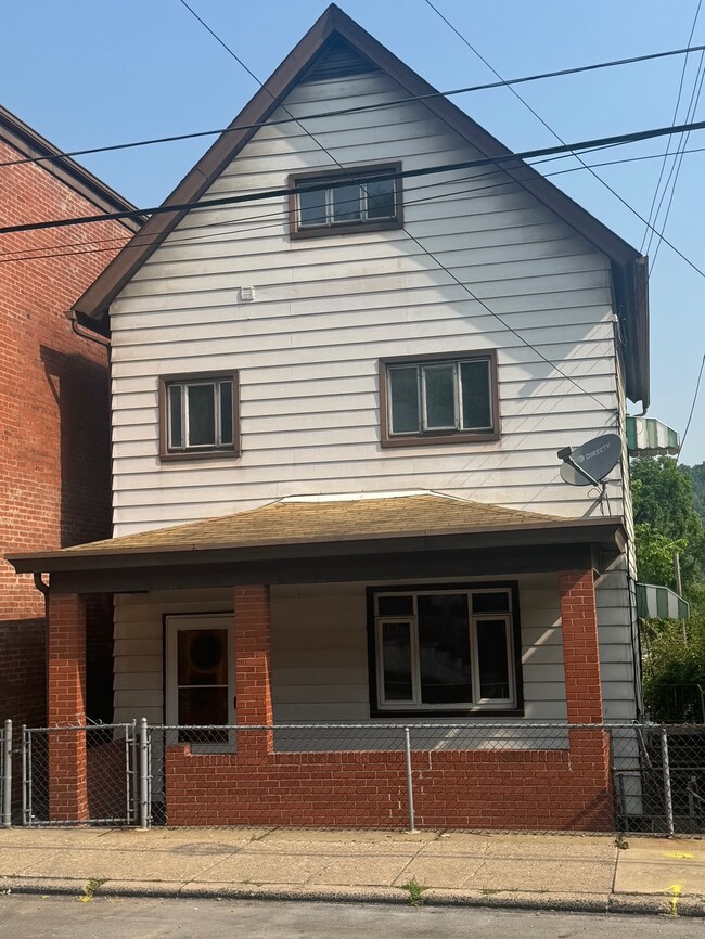 property at 433 Wall Ave