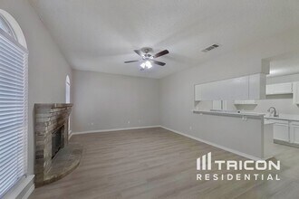10544 N Haven Dr in Benbrook, TX - Building Photo - Building Photo