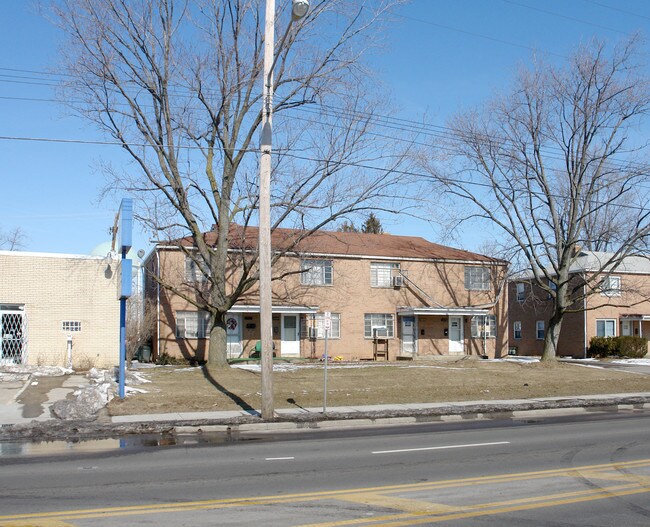 3334-3340 Sullivant Ave in Columbus, OH - Foto de edificio - Building Photo