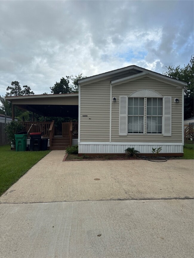 property at 10010 Cedar Landing Dr