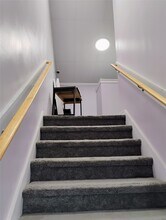 9788 Clarewood Dr in Houston, TX - Foto de edificio - Building Photo