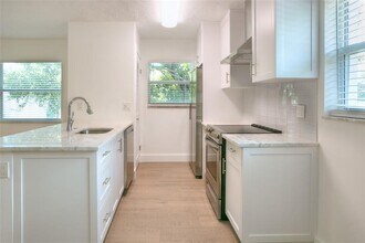 530 S Federal Hwy in Fort Lauderdale, FL - Foto de edificio - Building Photo