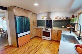 30 Opal Ct in East Amherst, NY - Foto de edificio - Building Photo