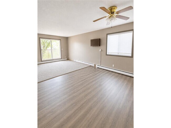 property at 901 Pearl Ave