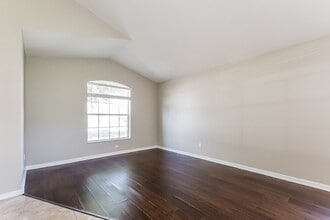 2736 Eagle Canyon Dr S in Kissimmee, FL - Building Photo - Building Photo