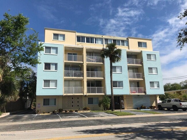 property at 732 N Halifax Ave