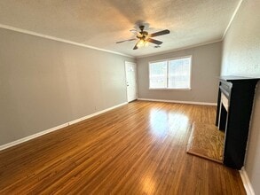 5933 E 4th Pl in Tulsa, OK - Building Photo - Building Photo
