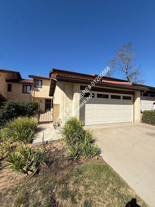 1155 Via Mavis in Santa Maria, CA - Building Photo