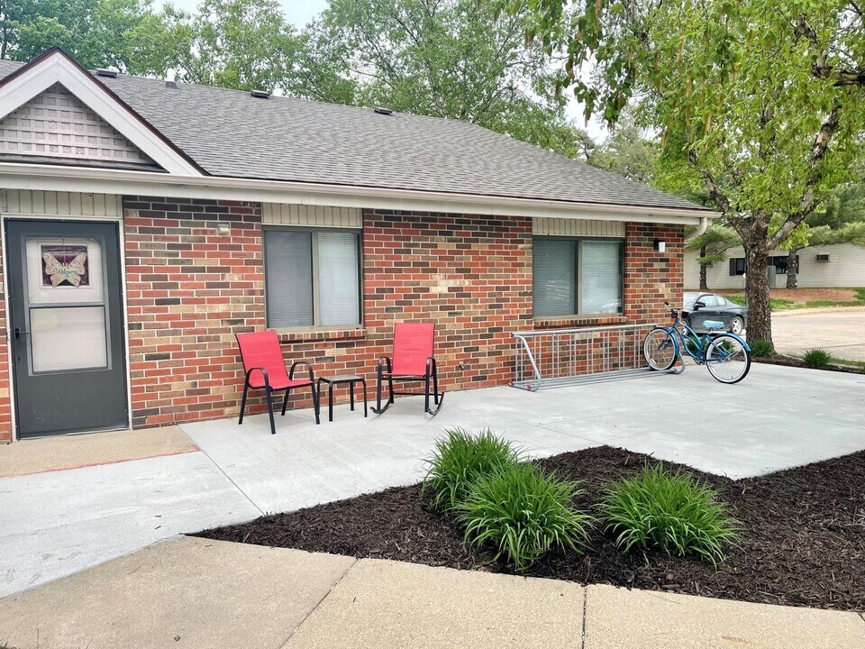 Candleridge Apartments of Indianola in Indianola, IA - Building Photo