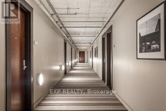 25 Oxley St in Toronto, ON - Building Photo - Building Photo