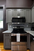 10 W Main St in Cartersville, GA - Building Photo - Building Photo