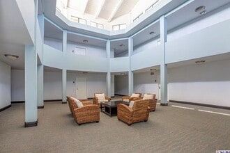 5009 Woodman Ave, Unit woodman in Sherman Oaks, CA - Foto de edificio - Building Photo
