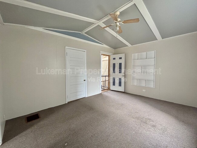 709 W Walnut St in Kalamazoo, MI - Building Photo - Building Photo