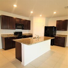 3925 Park Willow Ave in Palmetto, FL - Building Photo - Building Photo