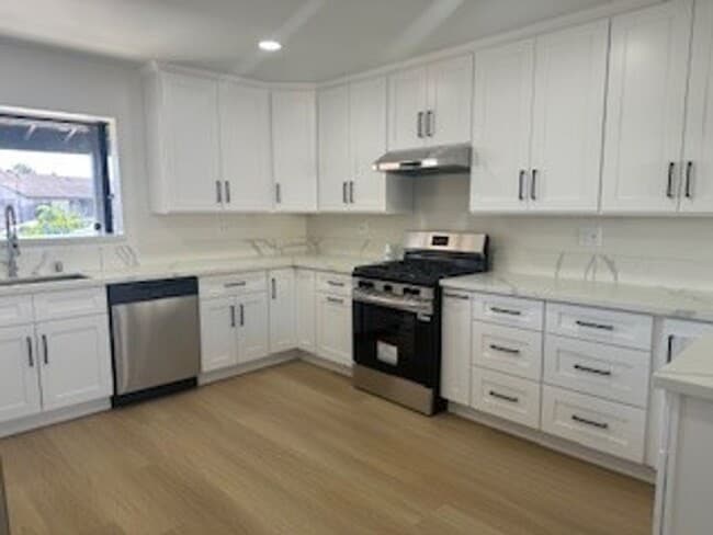 property at 1493 Calle Segunda