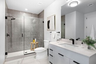 The Mill in Greenwich, CT - Foto de edificio - Interior Photo