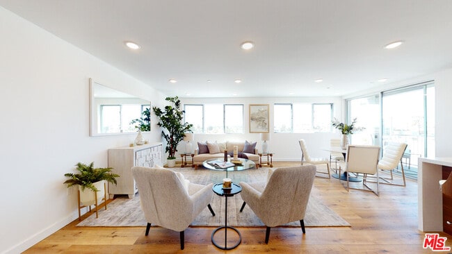 1143 Glenville Dr, Unit 503