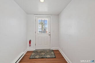 14 Center Ave in Norwalk, CT - Building Photo - Building Photo