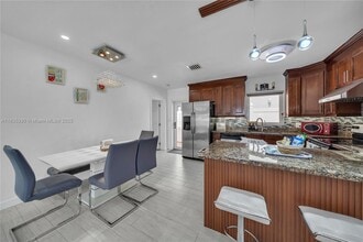 1020 SW 4th Ave in Fort Lauderdale, FL - Building Photo - Building Photo