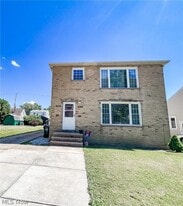 7717 Kenton Ave, Unit Up in Parma, OH - Building Photo