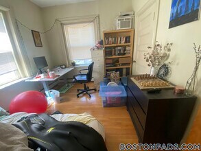 16 Winchester St in Brookline, MA - Building Photo - Building Photo